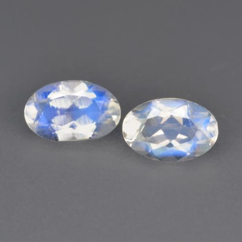 0.79캐럿 천연 푸르스름한 화이트 레인보우 문스톤 보석, 타원형 컷, 6.1×3.9 mm, 투명한