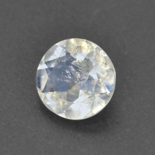0.62캐럿 천연 푸르스름한 화이트 레인보우 문스톤, 라운드 컷, 6.11 mm, 투명한