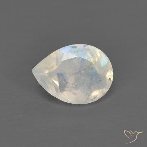 0.66ct 자연스러운 푸르스름한 흰색 레인보우 문스톤, 배 모양, 투명한