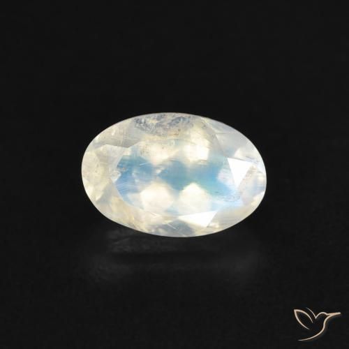 0.54캐럿 천연 푸르스름한 화이트 레인보우 문스톤, 타원형 컷, 6.2×4.1 mm, 투명한