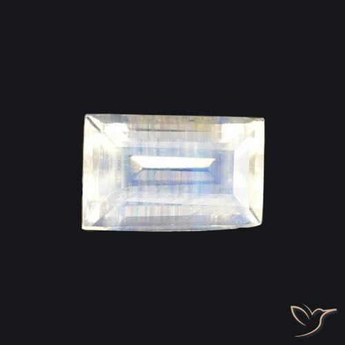 0.54ct 자연스러운 푸르스름한 흰색 레인보우 문스톤, 바게트, 투명한