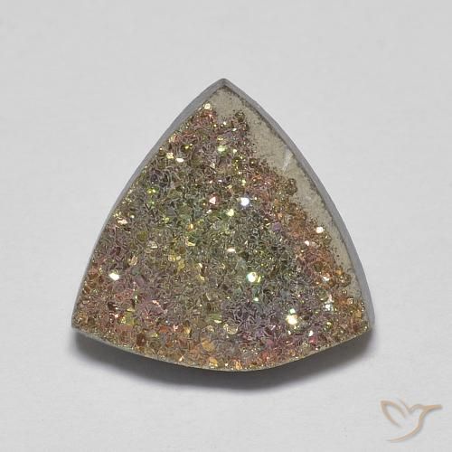 4.47ct 자연스러운 다색 레인보우 파이라이트, 일조, 불투명체