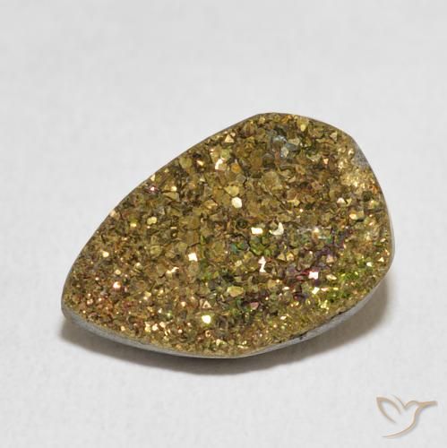 5.82ct 자연스러운 다색 레인보우 파이라이트, 배 모양, 불투명체