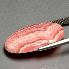 30.35캐럿 천연 멀티컬러 로도크로사이트, 타원형 컷, 30.4×18.8 mm, 불투명체