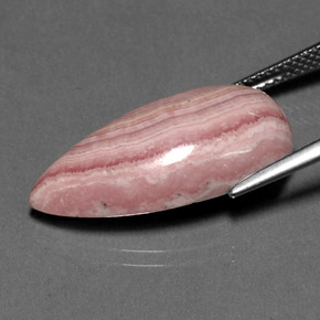 15.84캐럿 천연 멀티 로즈 핑크 로도크로사이트, 배 모양, 24.2×12.1 mm, 불투명체