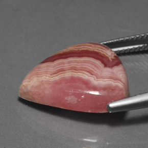 13.15캐럿 천연 멀티컬러 로도크로사이트, 배 모양, 17.6×16.7 mm, 불투명체