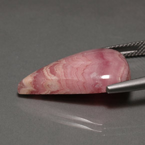 15.55캐럿 천연 멀티 로즈 핑크 로도크로사이트, 배 모양, 23.4×15.7 mm, 불투명체