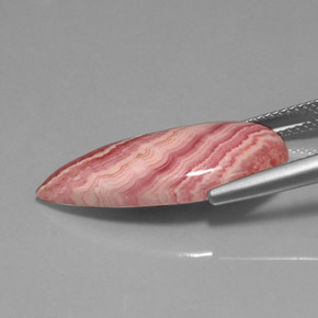 12.16캐럿 천연 멀티컬러 로도크로사이트, 배 모양, 25.3×11.6 mm, 불투명체