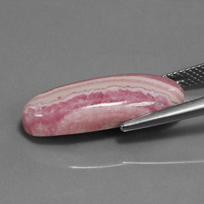 11.04캐럿 천연 멀티로즈핑크 로도크로사이트, 타원형 컷, 불투명체