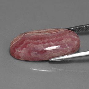 13.76캐럿 천연 멀티로즈핑크 로도크로사이트, 타원형 컷, 불투명체