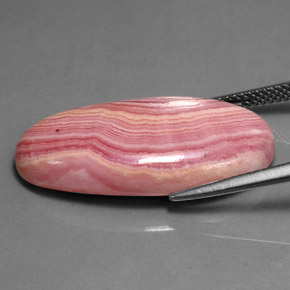 21.19캐럿 천연 멀티컬러 로도크로사이트, 타원형 컷, 27.8×14.1 mm, 불투명체
