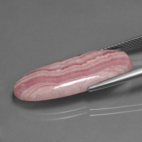 13.35캐럿 천연 멀티로즈핑크 로도크로사이트, 타원형 컷, 불투명체