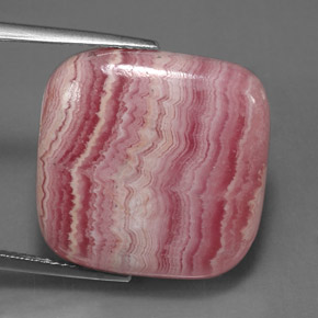 27.63캐럿 천연 멀티컬러 로도크로사이트, 쿠션 컷, 20.1×19.7 mm, 불투명체