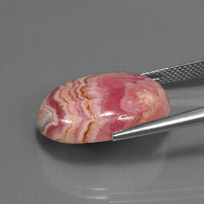 21.53캐럿 천연 멀티컬러 로도크로사이트, 타원형 컷, 21.3×16.4 mm, 불투명체