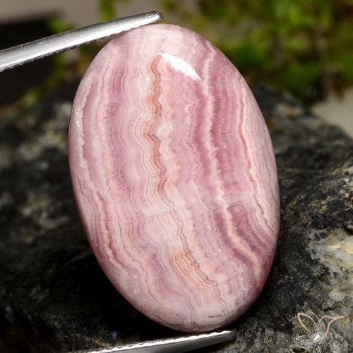 24.58ct 자연스러운 다색 로도크로사이트, 타원형, 불투명체