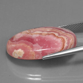 29.58캐럿 천연 다색 로도크로사이트, 타원형 컷, 불투명체