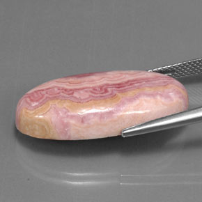 25.79캐럿 천연 다색 로도크로사이트, 타원형 컷, 불투명체