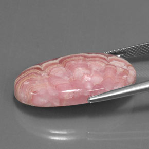 22.52캐럿 천연 멀티컬러 로도크로사이트, 타원형 컷, 26.6×15.5 mm, 불투명체