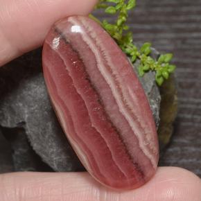 59.63캐럿 천연 멀티컬러 로도크로사이트, 타원형 컷, 41.6×20.5 mm, 투명한