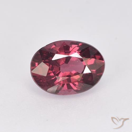 1.07ct 자연스러운 미디엄 다크 레드 로돌라이트 가넷, 타원형, VS