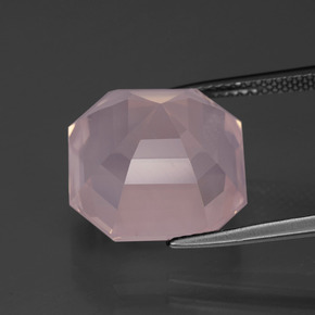 14.17캐럿 천연 미디엄 로즈 핑크 로즈 쿼츠, 에메랄드 컷, 14.3×14.1 mm, 투명한