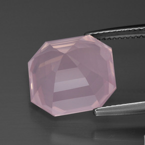 10.62캐럿 천연 로즈 핑크 로즈 쿼츠, 에메랄드 컷, 13.5×13.3 mm, 투명한