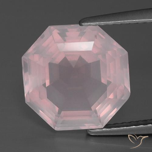 5.35ct 자연스러운 매우 밝은 분홍색 로즈 쿼츠, 에메랄드 컷, 투명한