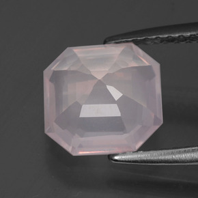 2.31캐럿 천연 매우 연한 핑크 로즈 쿼츠, 에메랄드 컷, 8.5×8.4 mm, 투명한
