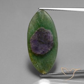 7.98ct 자연스러운 다색 Fuchsite의 루비, 보석, 투명한