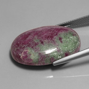 41.25캐럿 천연 멀티컬러 루비 조이사이트, 타원형 컷, 27.5×19.2 mm, 불투명체
