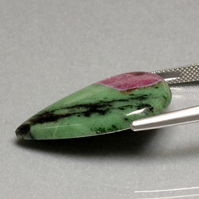 22.31캐럿 천연 멀티컬러 루비 조이사이트, 배 모양, 28.8×18.9 mm, 불투명체