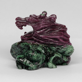 1207.71캐럿 천연 멀티컬러 루비 조이사이트, 멋진 모양, 63.3×56.3 mm, 불투명체
