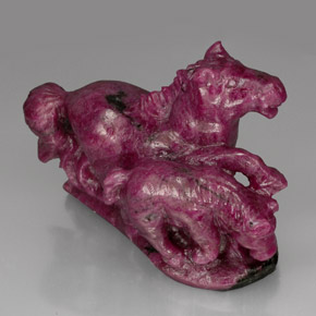642.30캐럿 천연 멀티컬러 루비 조이사이트, 멋진 모양, 64.8×34.9 mm, 불투명체