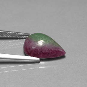 6.24캐럿 천연 멀티컬러 루비 조이사이트, 배 모양, 14.1×10.2 mm, 불투명체