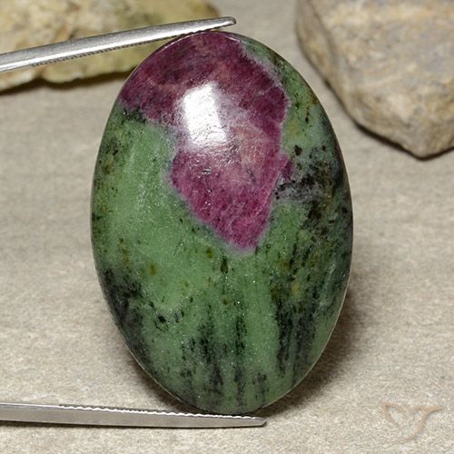 73.93ct 자연스러운 다색 루비-Zoisite, 타원형, 불투명체