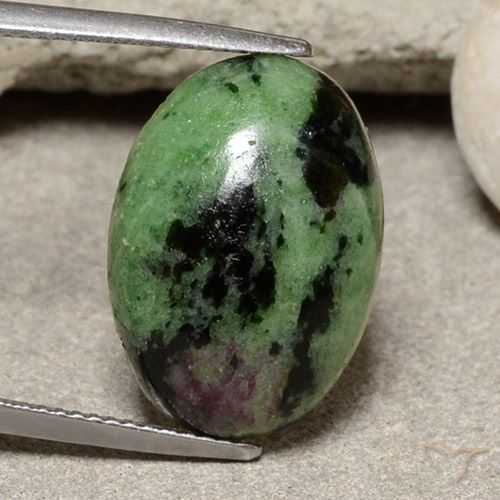 15.46ct 자연스러운 다색 루비-Zoisite, 타원형, 불투명체