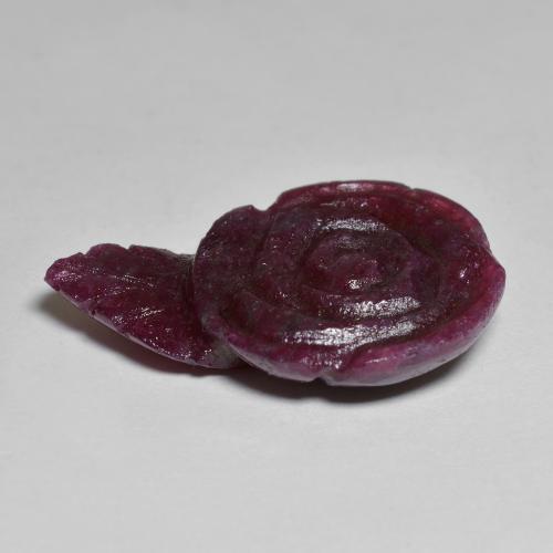 13.57캐럿 천연 미디엄 다크 퍼플 루비 조이사이트, 플라워 컷, 23.2×16.3 mm, 불투명체
