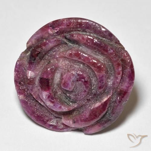 19.73ct 자연스러운 적자색 루비-Zoisite, 플라워 컷, 불투명체
