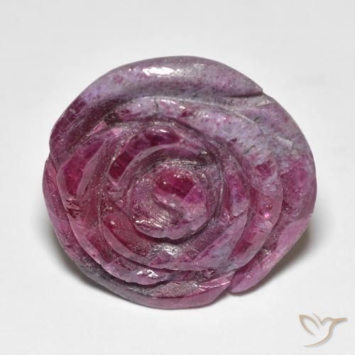25.96ct 자연스러운 적자색 루비-Zoisite, 플라워 컷, 불투명체
