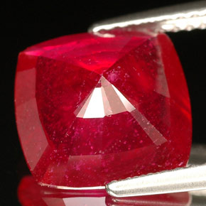 5.00캐럿 천연 레드 루비, 쿠션 컷, 10.4×10.2 mm, SI