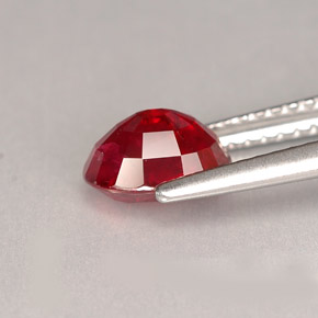 1.62캐럿 천연 레드 루비, 타원형 컷, 7.5×5.3 mm, SI