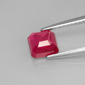 1.72캐럿 천연 핑크 레드 루비, 에메랄드 컷, 5.9×5.8 mm, VS-SI