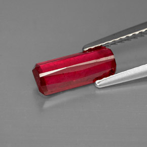 1.44캐럿 천연 레드 루비, 에메랄드 컷, 9.8×4.1 mm, VS-SI
