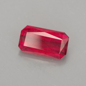 1.54캐럿 천연 레드 루비, 에메랄드 컷, 8.4×4.7 mm, SI