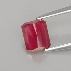 1.29캐럿 천연 레드 루비, 에메랄드 컷, 6.5×5.4 mm, SI