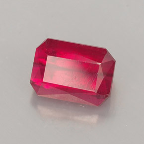 1.54캐럿 천연 레드 루비, 에메랄드 컷, 6.8×4.9 mm, SI