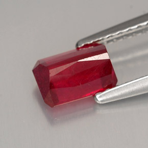 1.26캐럿 천연 핑크 레드 루비, 에메랄드 컷, 6.6×4.5 mm, SI