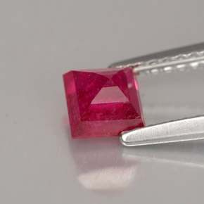 0.85캐럿 천연 레드 루비, 스퀘어, 4.7×4.7 mm, SI