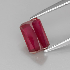1.29캐럿 천연 레드 루비, 에메랄드 컷, 7×4.7 mm, SI