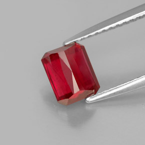 1.54캐럿 천연 레드 루비, 에메랄드 컷, 6.5×5.2 mm, VS-SI